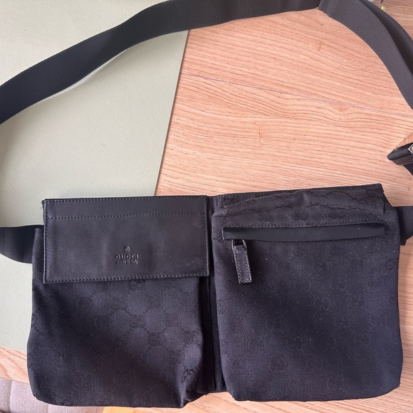 Gucci Black Belt Bag with Adjustable Strap - Picture 1 of 7